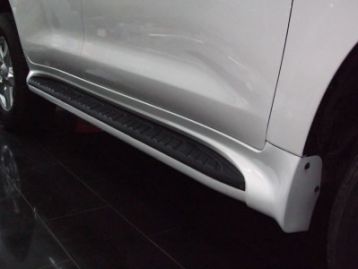 TOYOTA LAND CRUISER 200 2016- Side Step Covers set LX style with Light