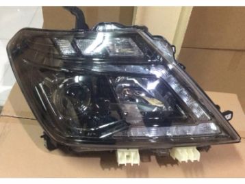 NISSAN PATROL Y61 1998- front head lamps set with hid